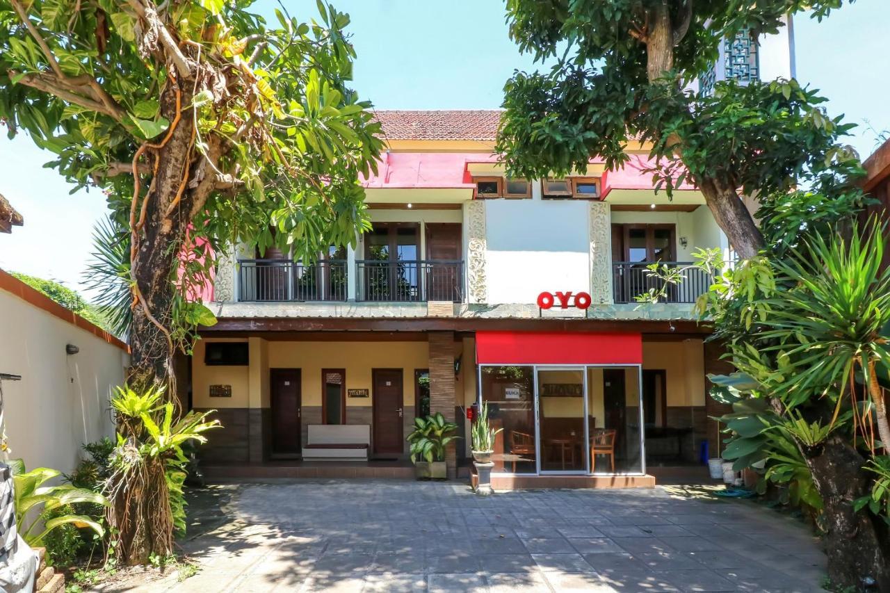 Oyo 2581 Ketut Smile Hotel Denpasa Buitenkant foto