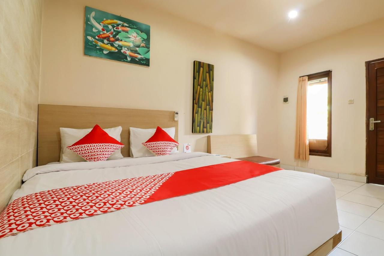 Oyo 2581 Ketut Smile Hotel Denpasa Buitenkant foto